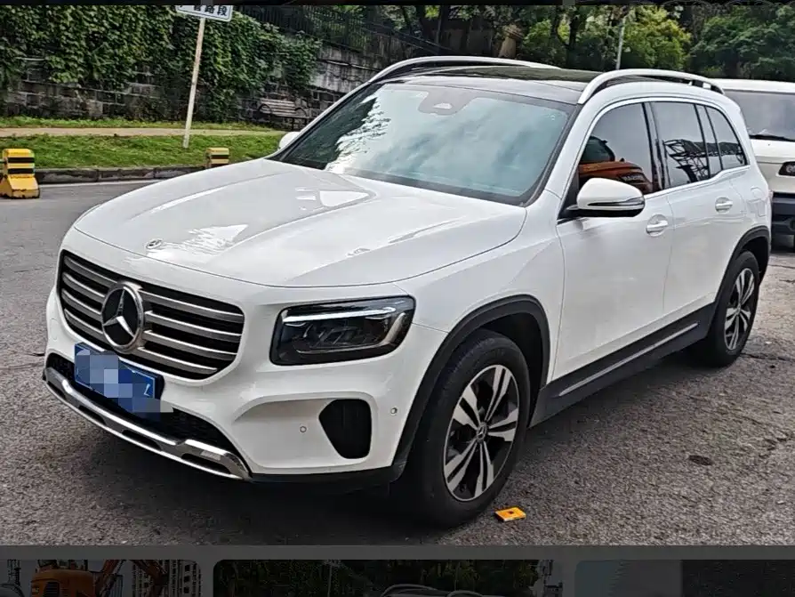 Mercedes-Benz GLB 2023