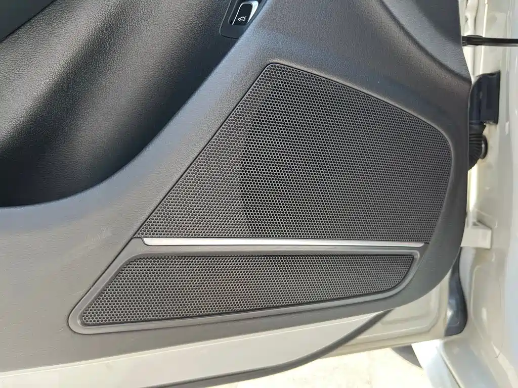 Audi A4L — миниатюра 14