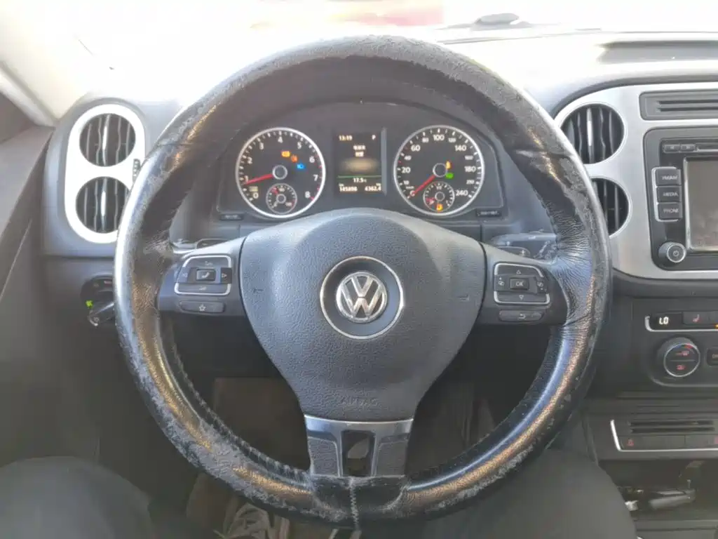 Volkswagen Tiguan — миниатюра 11