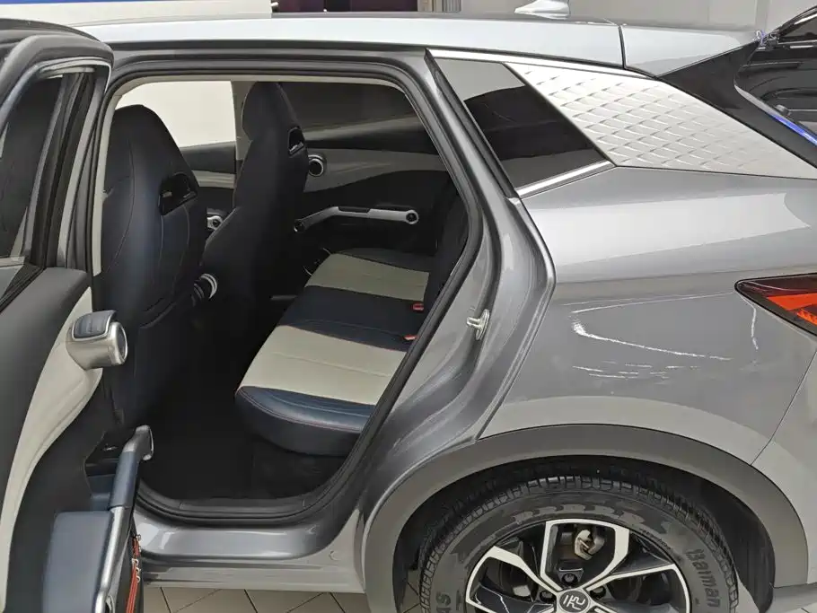 BYD Yuan Plus — миниатюра 11