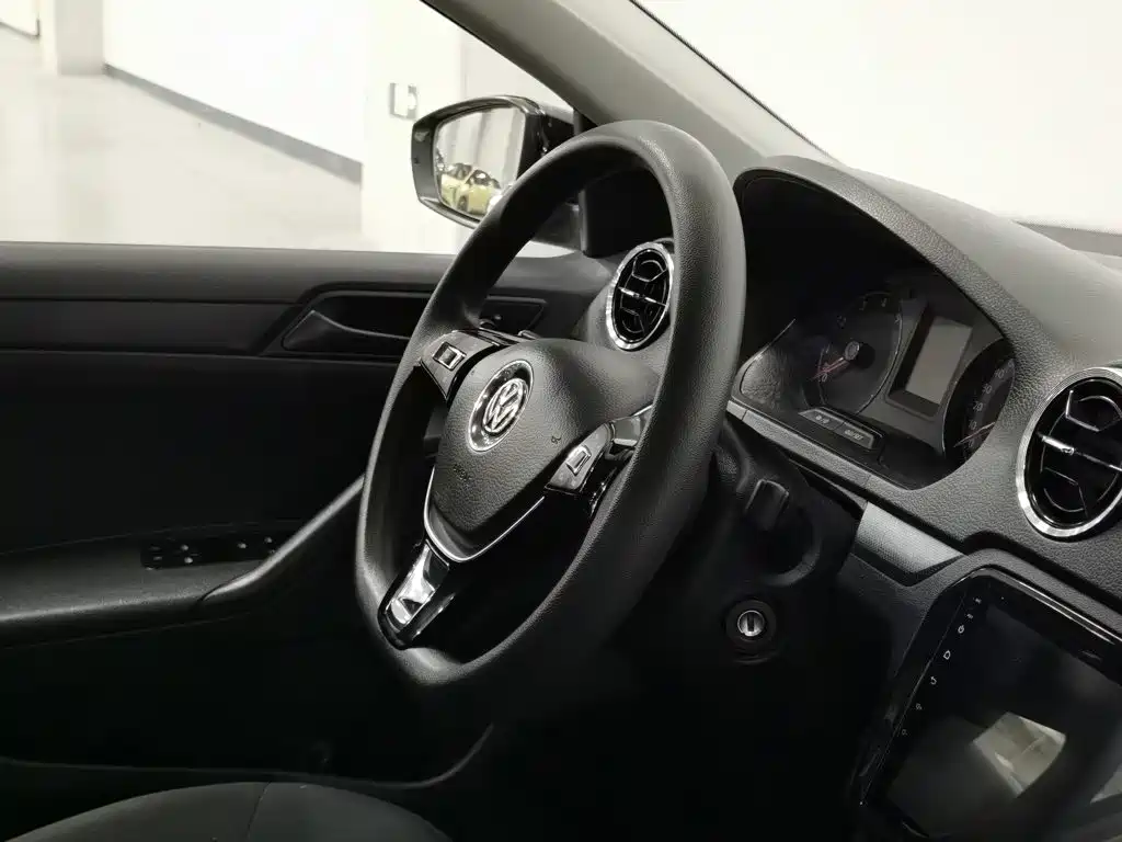 Volkswagen Jetta — миниатюра 22