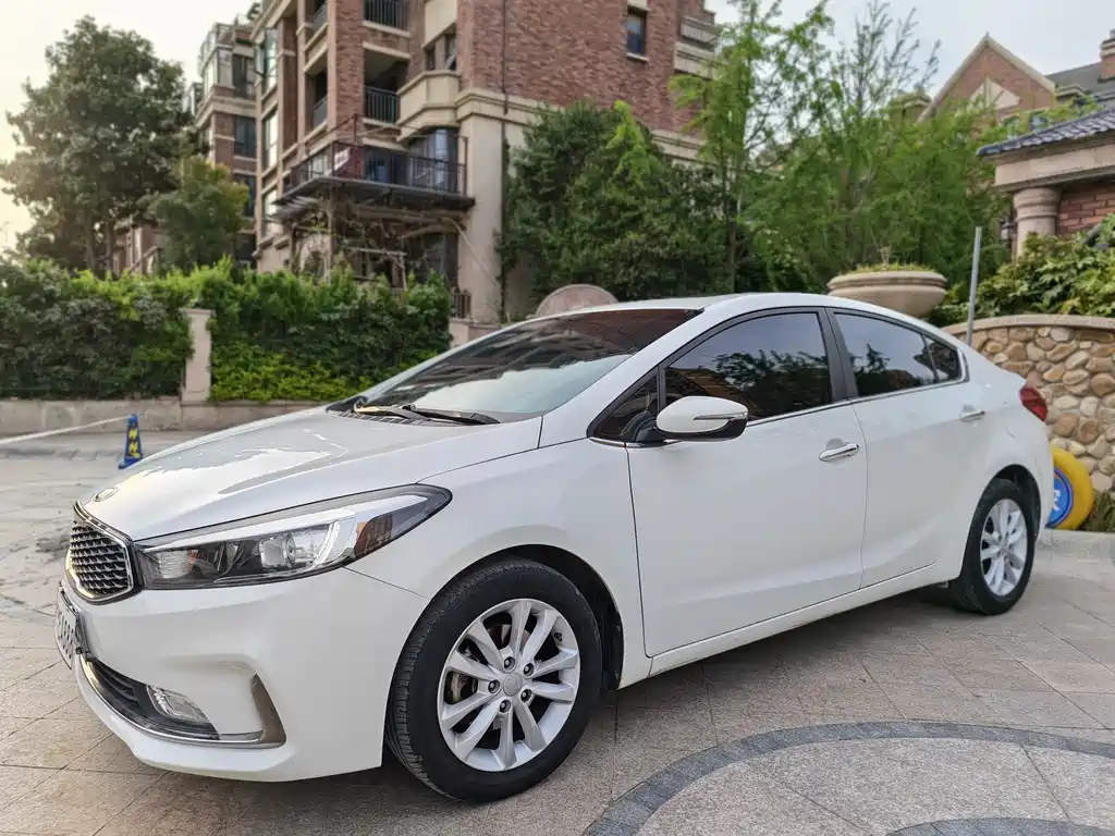 Kia K3 2016