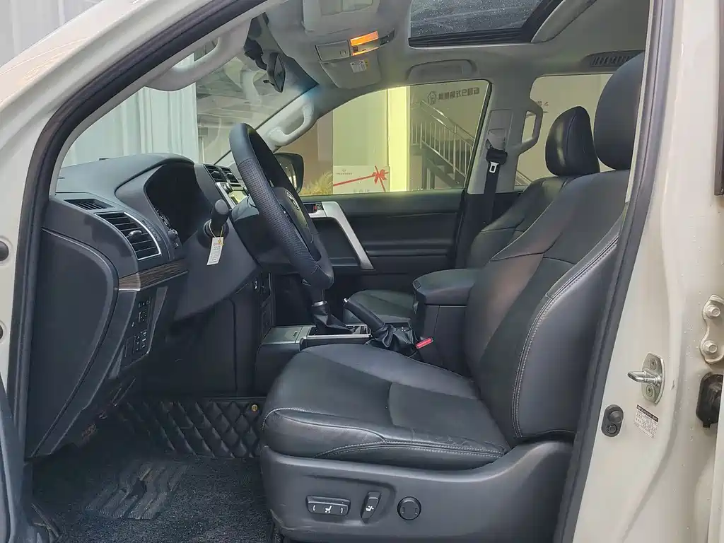 Toyota Land Cruiser Prado 2019 3.5L AT TX-L Premium