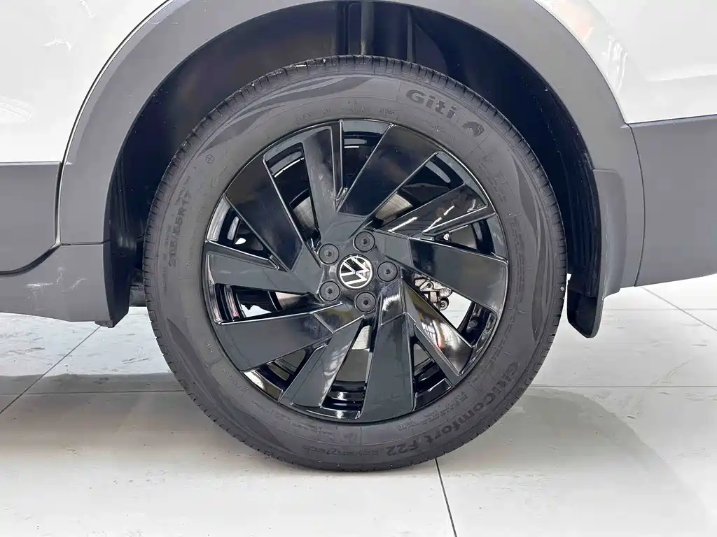 Volkswagen Tharu — миниатюра 7