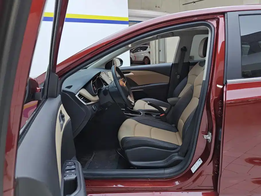 Chevrolet Monza 2022 320 AT Enjoy