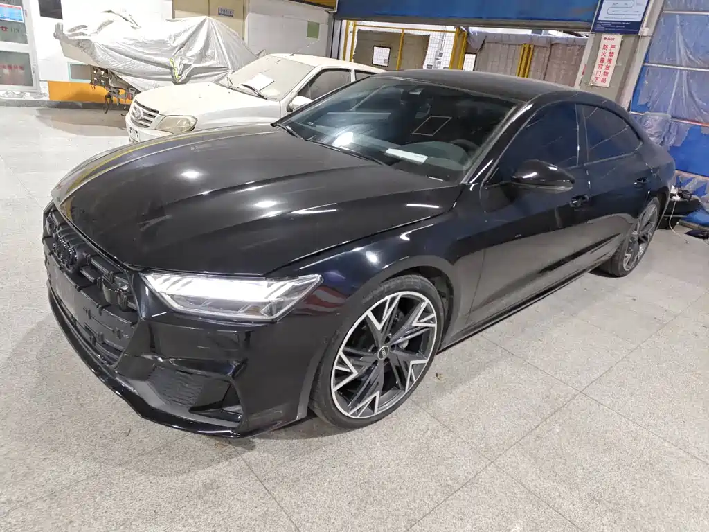 AUDI A7L