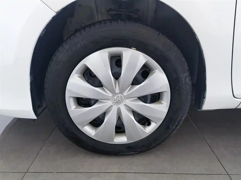 TOYOTA YARIS L ZHIXUAN