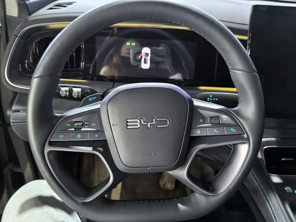 BYD SEA LION 07 DM I