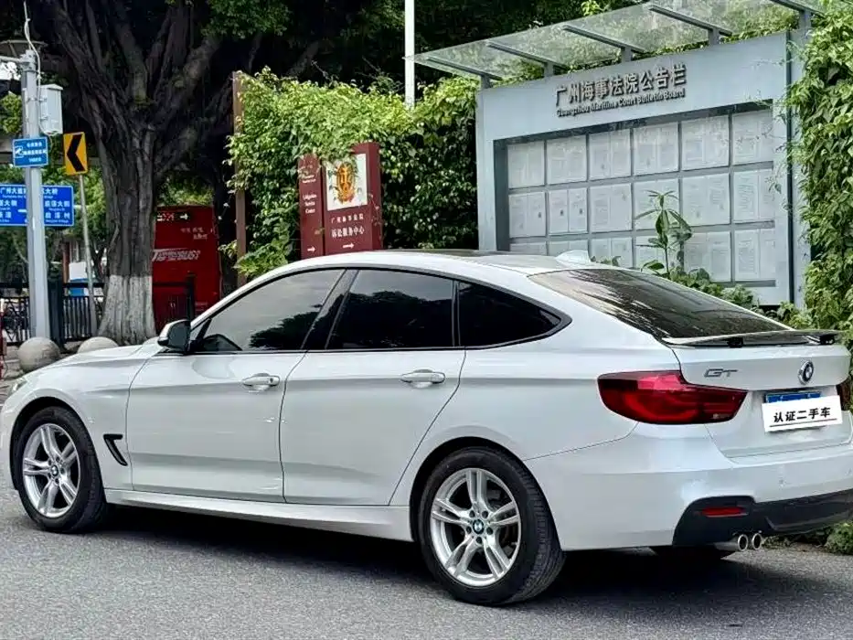 BMW 3 Series GT 3 GT 2019 320i M Sport