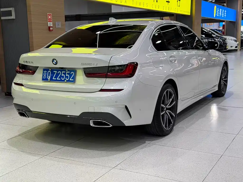BMW 3 Series 3 2022 325Li M Sport