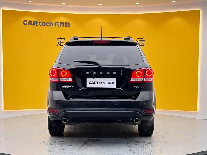 Dodge Journey — миниатюра 6
