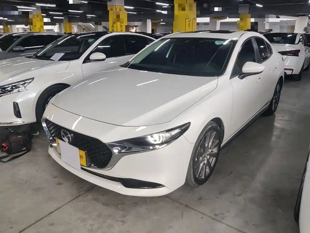 Mazda 3 Axela 2023