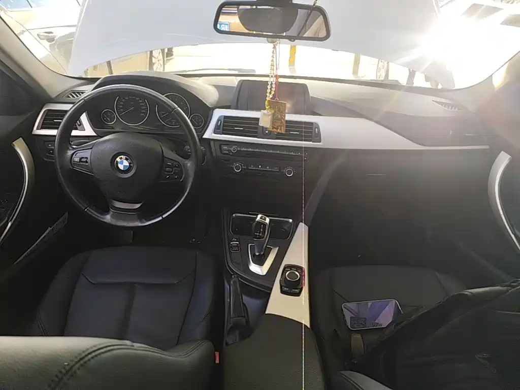 BMW 3 Series — миниатюра 10