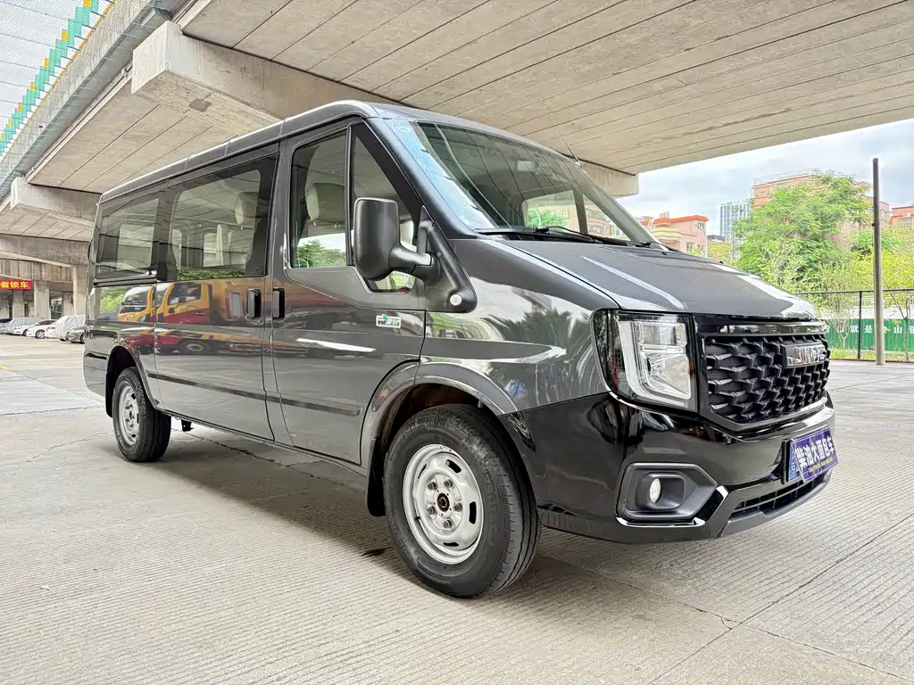 JMC JMC Fushun — миниатюра 2