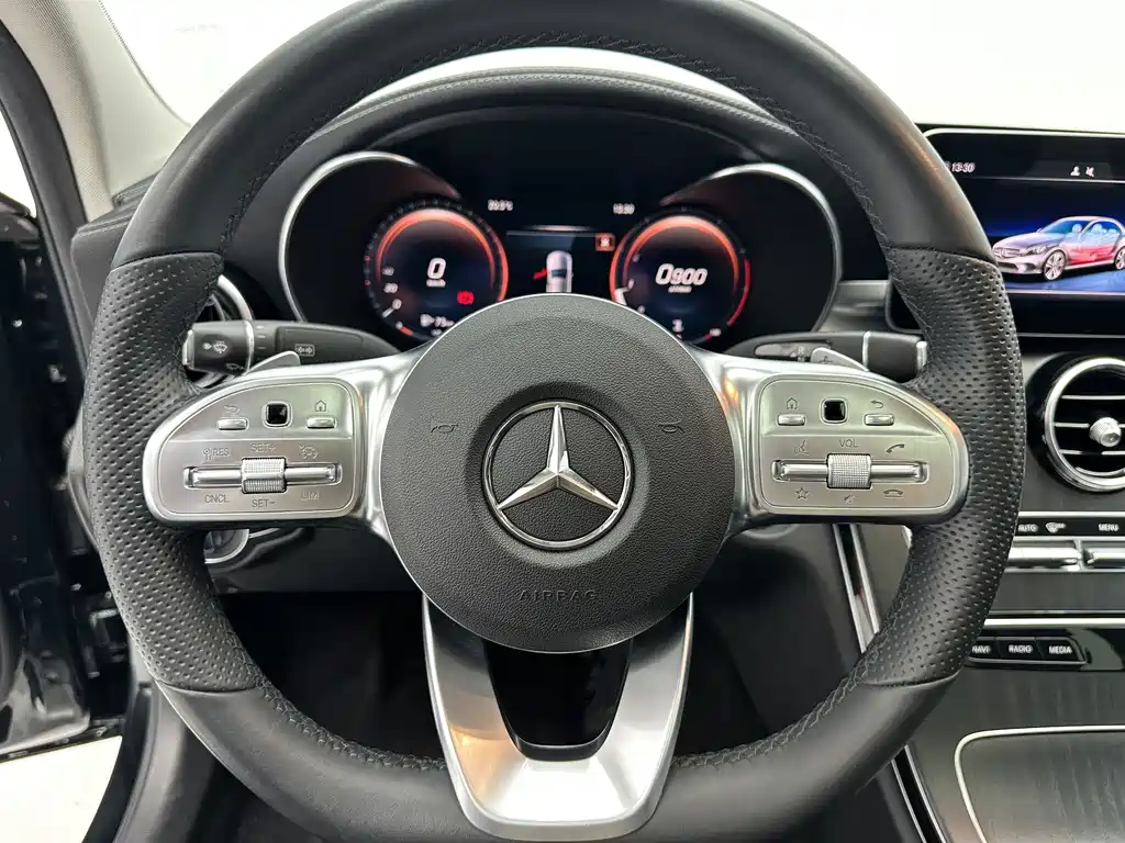 Mercedes-Benz C-Class — миниатюра 16