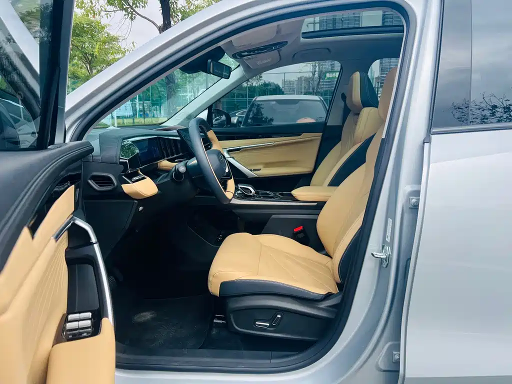 GEELY AUTOMOBILE BOYUE L