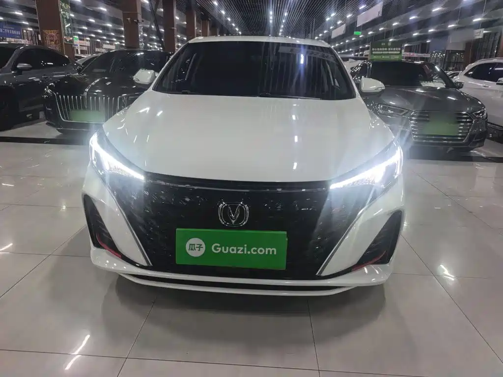 Changan Eado — миниатюра 3