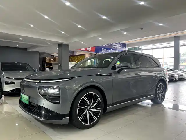 2022 Xpeng G9