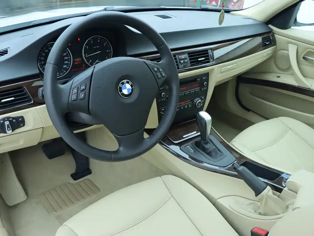 BMW 3 Series 3 2009 320i Fashion