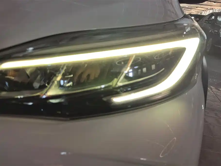 TOYOTA YARIS L ZHIXUAN