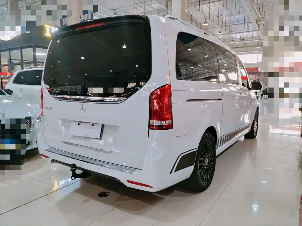 MERCEDES-BENZ V CLASS