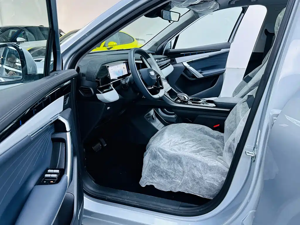 GEELY AUTOMOBILE BOYUE L