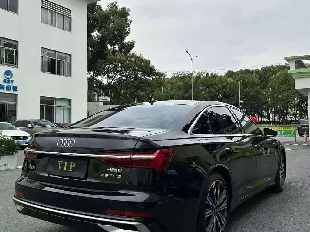 Audi A6L — миниатюра 9