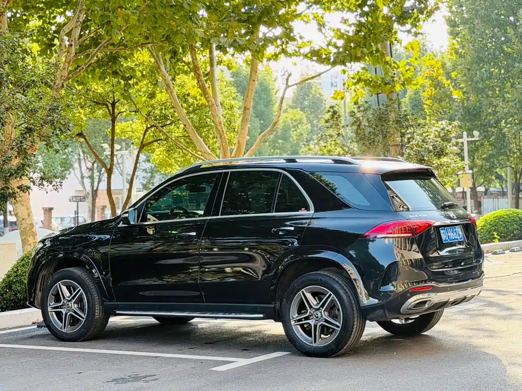Mercedes-Benz GLE (Import) — миниатюра 7