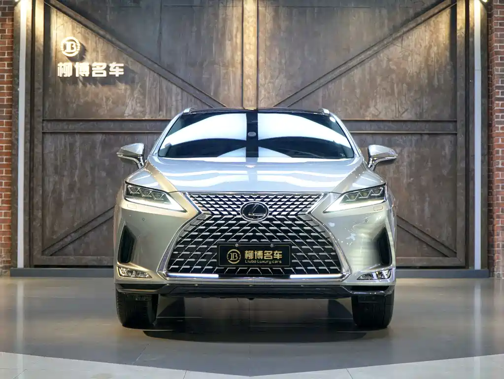 Lexus RX 2021 300