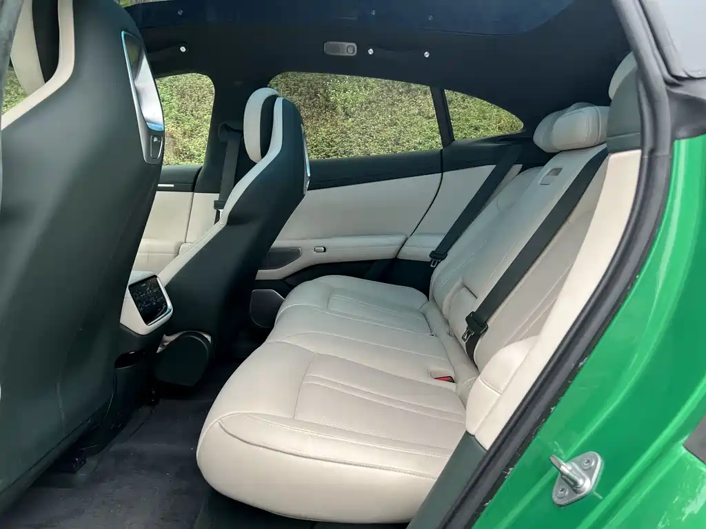 XIAOMI CAR XIAOMI YU7