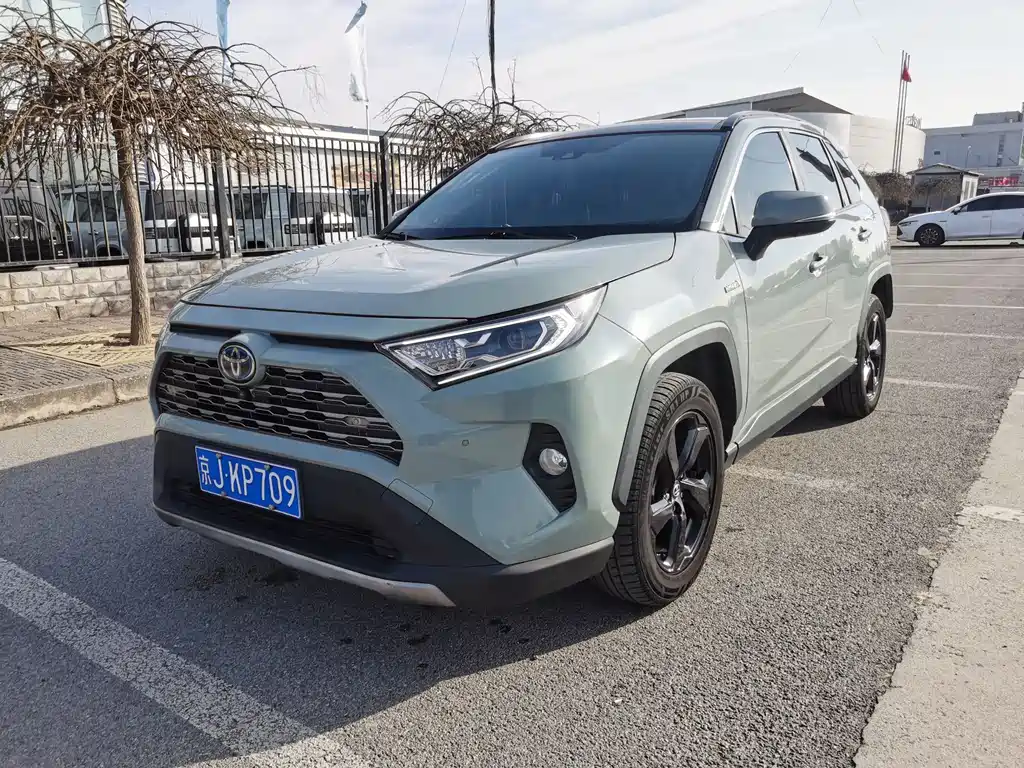TOYOTA RAV4 RONGFANG