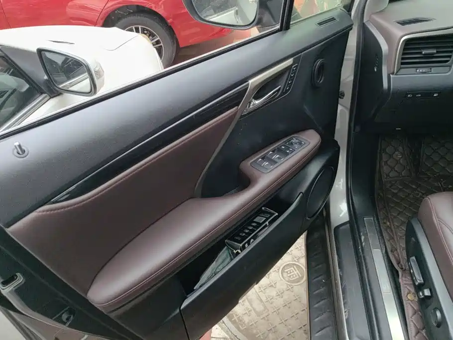 Lexus RX — миниатюра 7