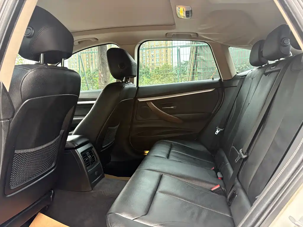 BMW 3 Series GT — миниатюра 12