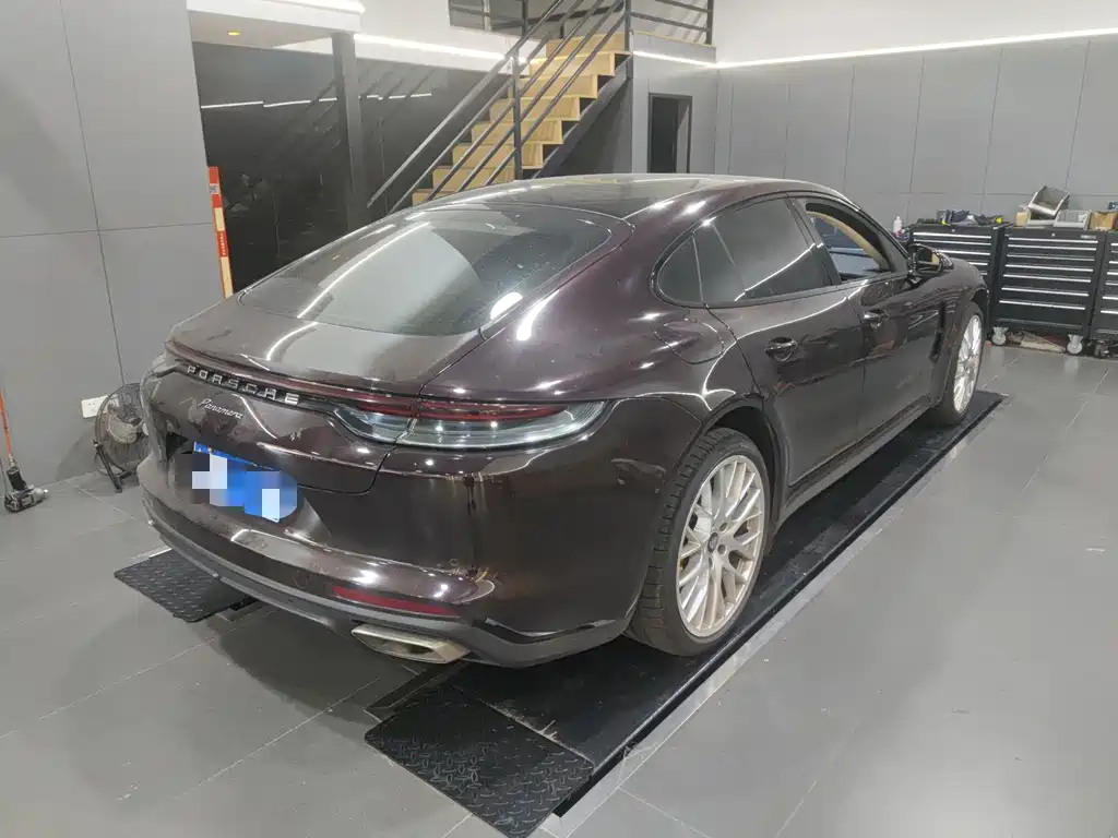 Porsche Panamera — миниатюра 6