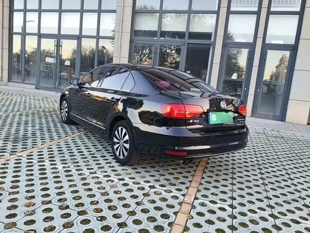 Volkswagen Sagitar — миниатюра 5