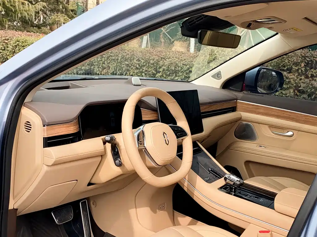 AITO ASK THE WORLD M7