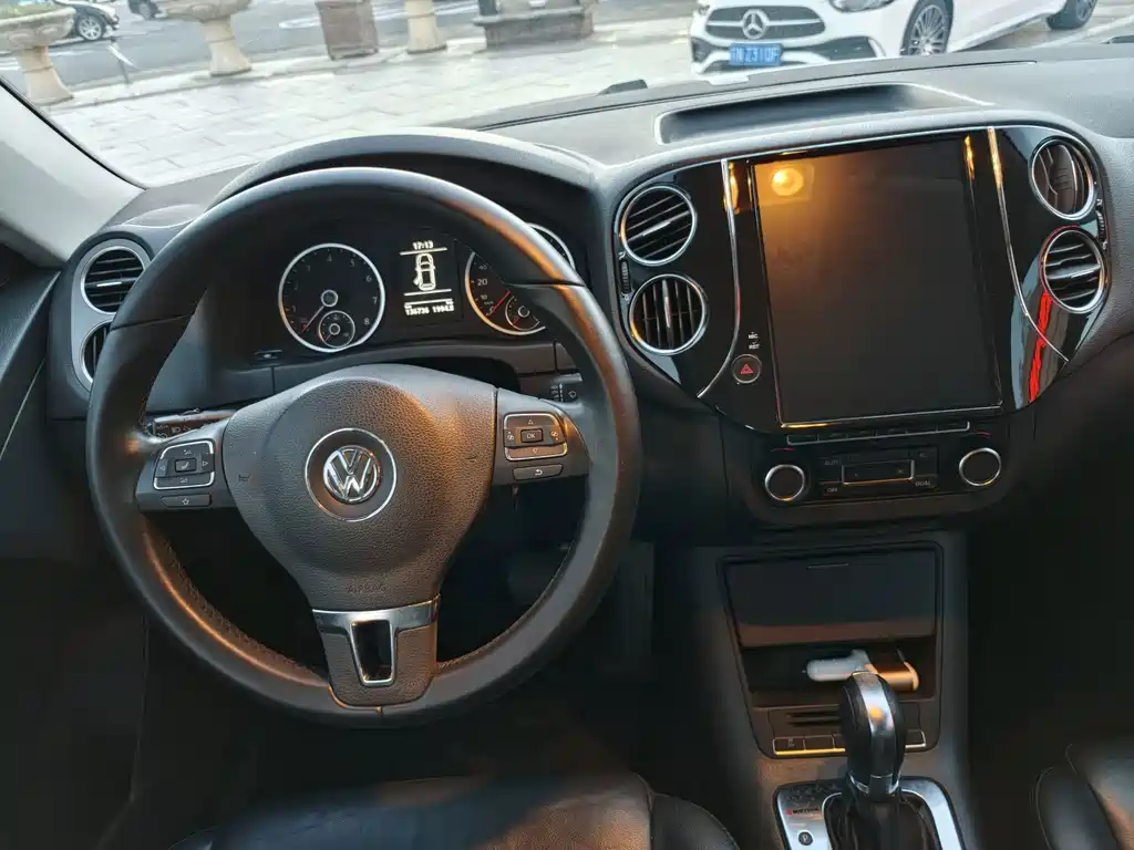 Volkswagen Tiguan — миниатюра 11