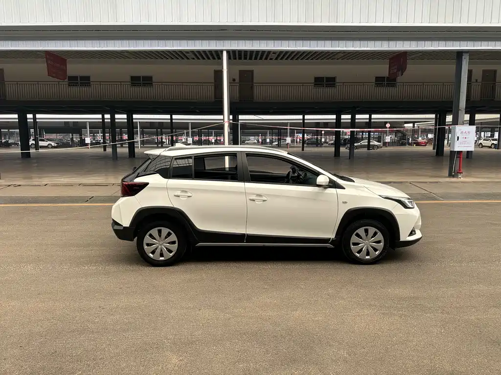 TOYOTA YARIS L ZHIXUAN