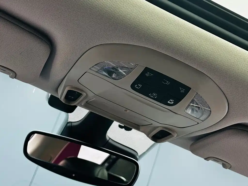 Chrysler Grand Voyager (Import) — миниатюра 22