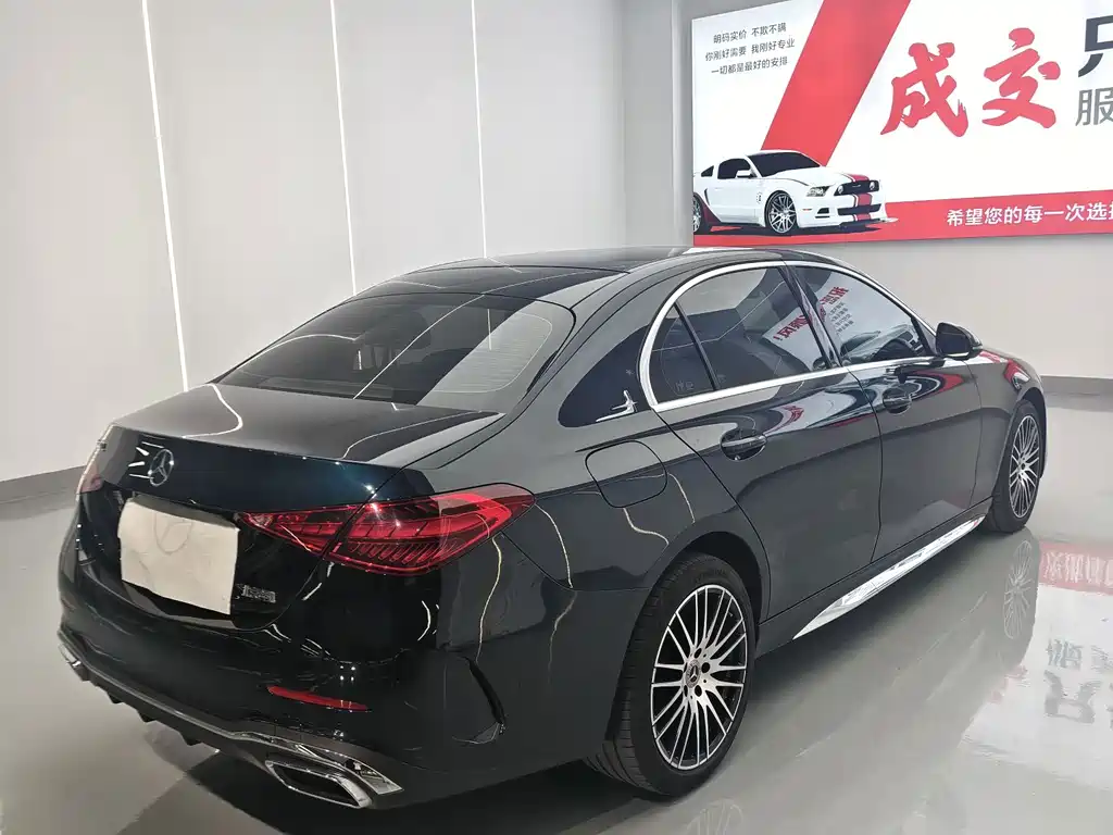 Mercedes-Benz C-Class — миниатюра 6