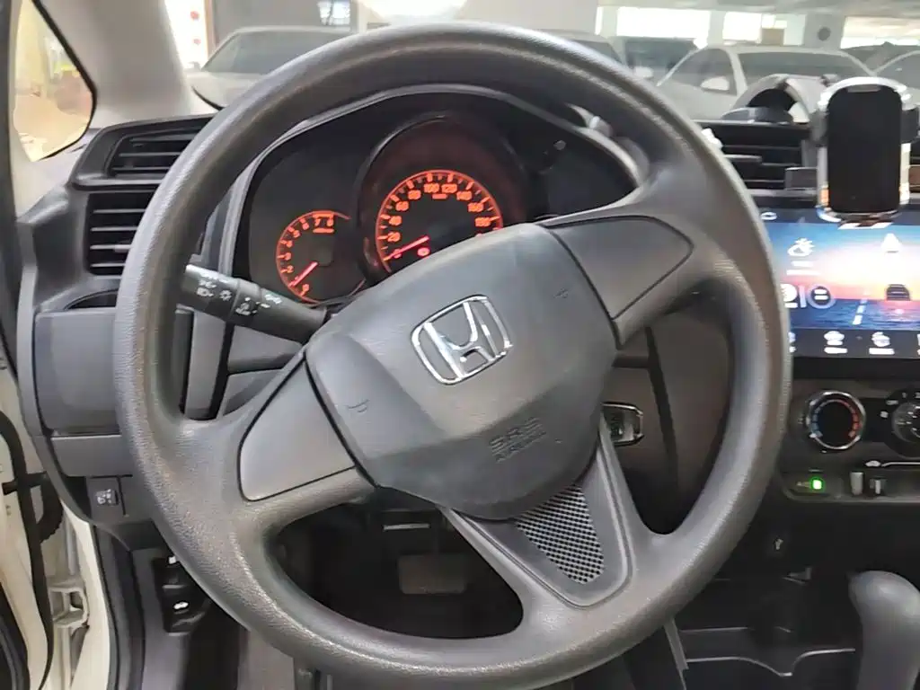 Honda Fit — миниатюра 11