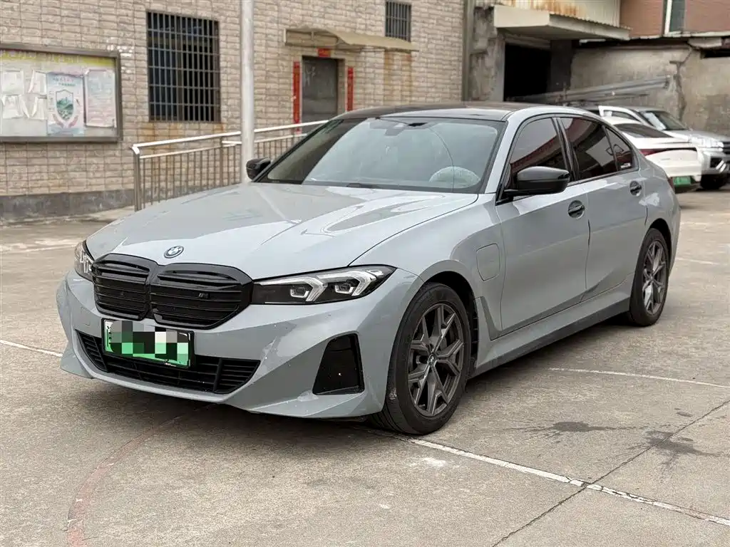 BMW i3 2024