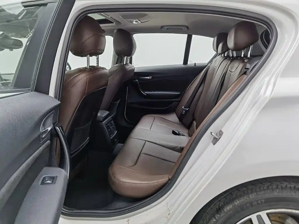 BMW 1 Series (Import) — миниатюра 15