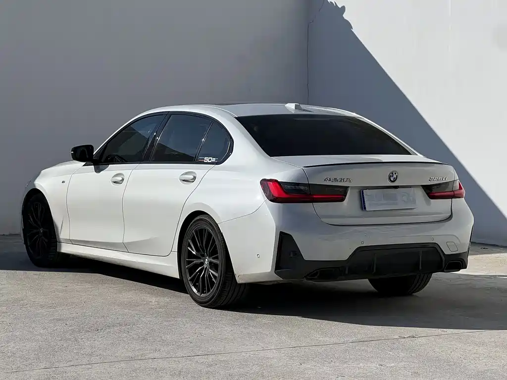 BMW 3 Series — миниатюра 3