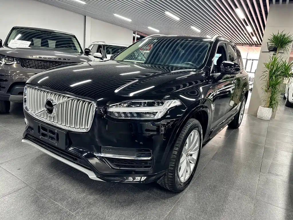Купить Volvo XC90