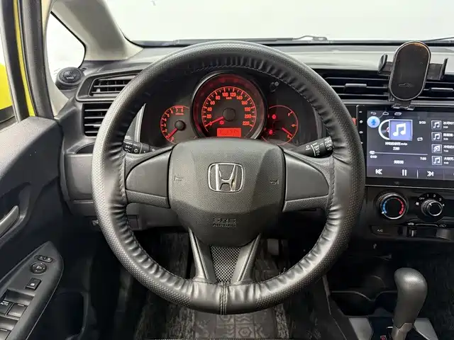 Honda Fit — миниатюра 5