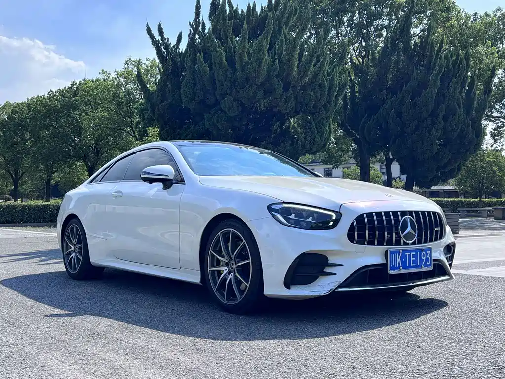 Mercedes-Benz E-Class (Import) — миниатюра 3