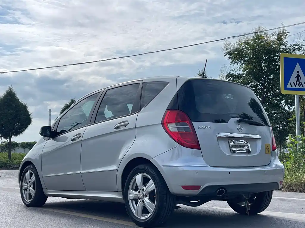 Mercedes-Benz A-Class (Import) — миниатюра 5