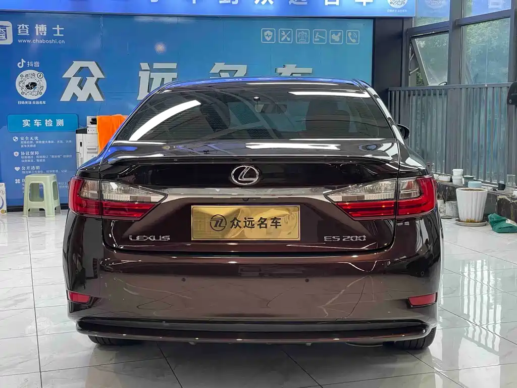 Lexus ES — миниатюра 5