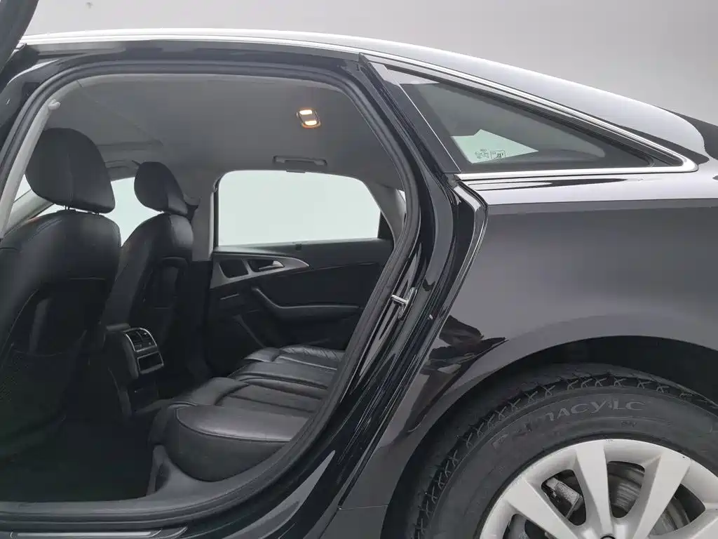 Audi A6L — миниатюра 15